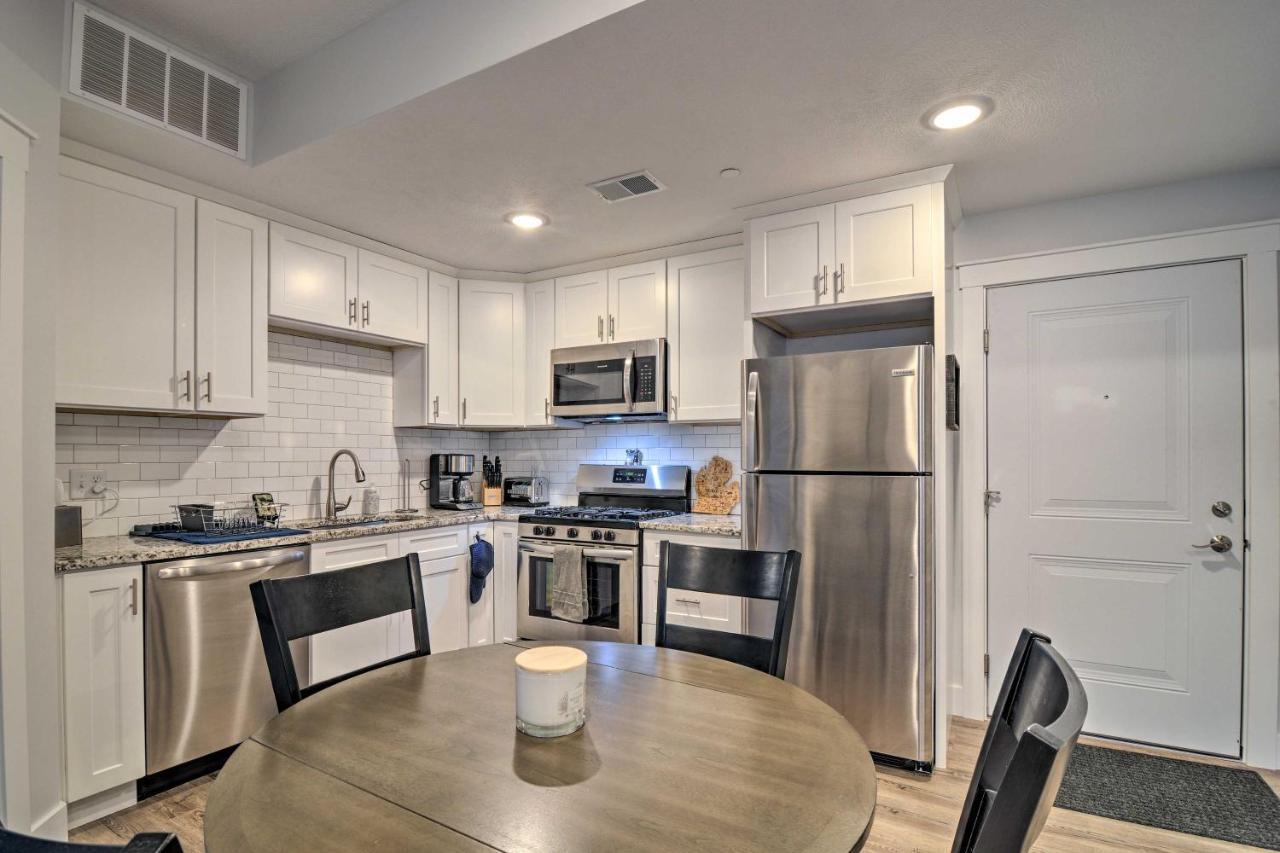 Modern Traverse City Condo About 1 Mi To Bay! Ngoại thất bức ảnh