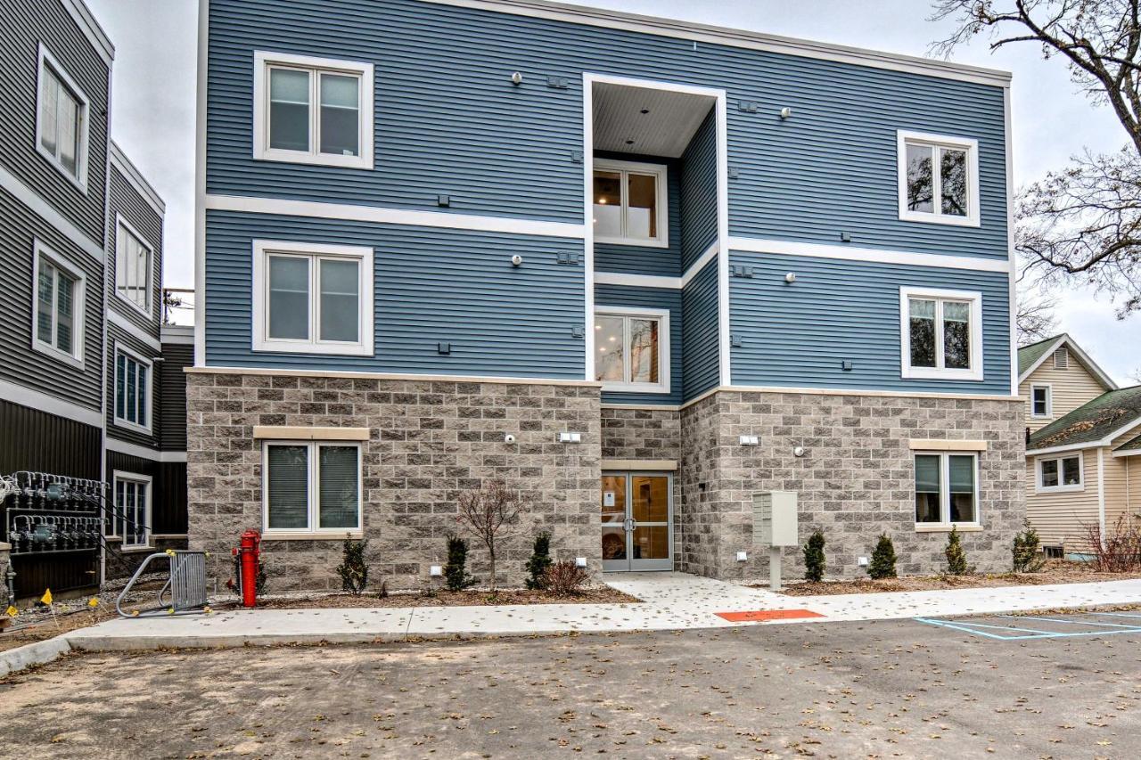 Modern Traverse City Condo About 1 Mi To Bay! Ngoại thất bức ảnh